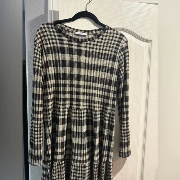Zara | Dresses | Zara Black And White Off White Checkered Dress | Poshmark Zara | Dresses | Zara Black And White Off White Checkered Dress | Poshmark